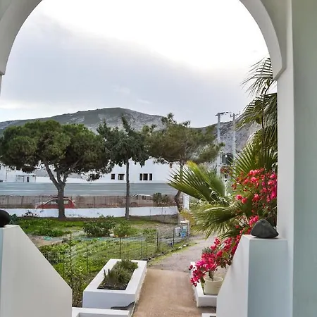 Houses With Balcony And Garden Σπίτι διακοπών *