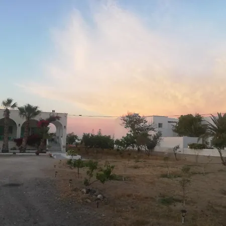 Σπίτι διακοπών Houses With Balcony And Garden