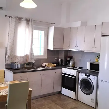 Дом отдыха Houses With Balcony And Garden Камари