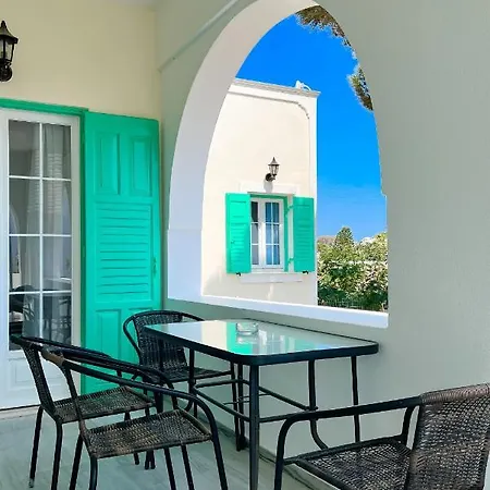 Σπίτι διακοπών Houses With Balcony And Garden