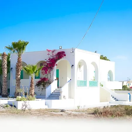 Houses With Balcony And Garden * Kamari (Santorini)